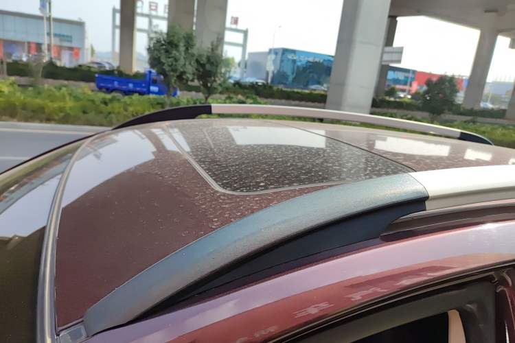 Used Baojun 560 2015 1.8L manual luxury version