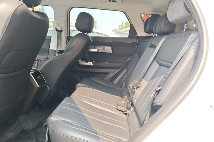 Used Chery Tiggo 7 C-DM 2025 1.5T 120KM Luxury Trim Left Rear Seat