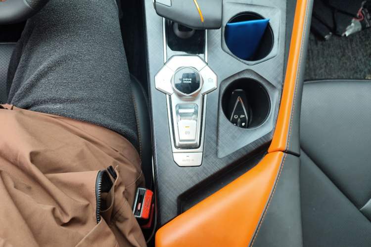 Used CHANGAN UNI-V 2022 1.5T Prestige Version Gear Lever