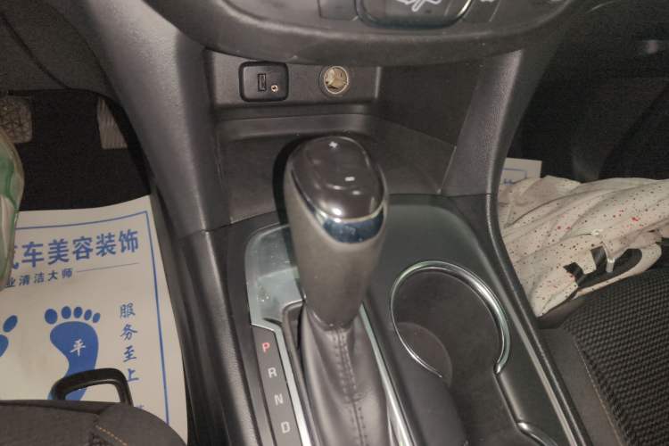 Used Chevrolet Equinox 2019 535T Automatic Lingjie Edition China V Standard Gear Lever