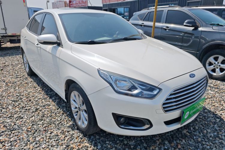 Used Ford Escort 2015 1.5L Automatic Fashion Model
