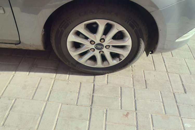 Used Ford Focus 2011 Sedan 1.8L Automatic Fashion Edition
