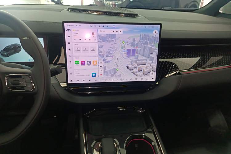 Used Zeekr 009 2024 7-Seater Aisle Version 108 kWh
