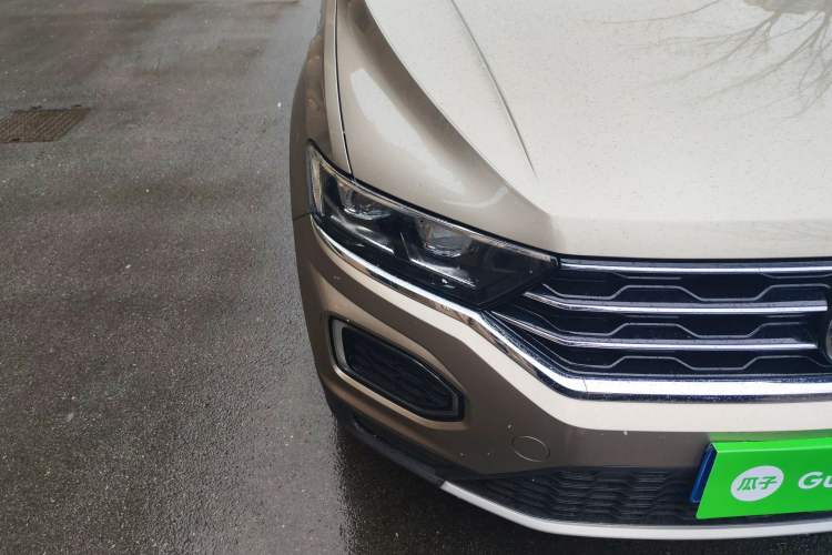 Used Volkswagen T-ROC 2021 280TSI DSG Two-Wheel Drive Comfort Connect Edition