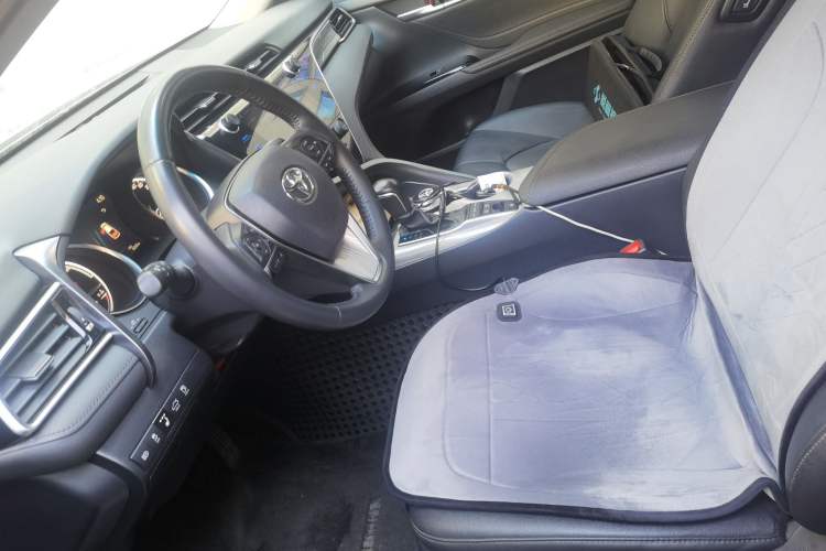 Used Toyota Camry 2019 Revised Version Dual-Engine 2.5 HG Luxury Edition Left Front Seat