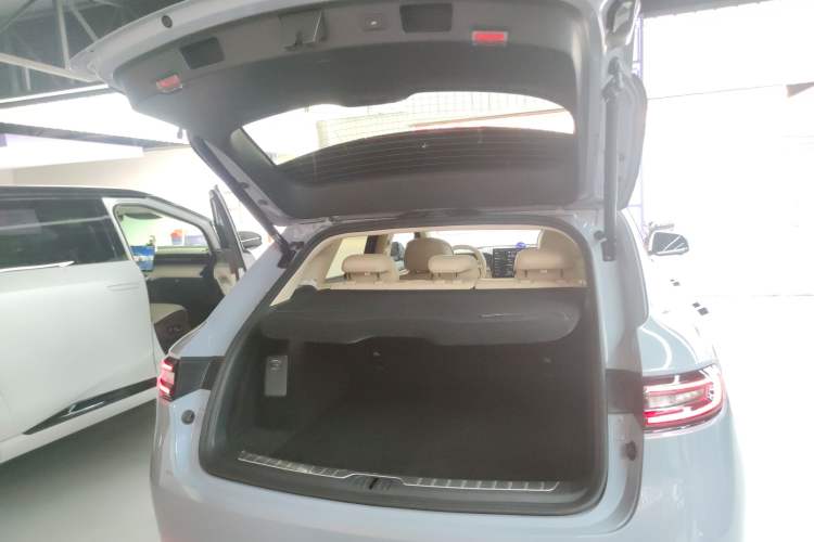 Used Hima AITO M5 2025 All-Electric Ultra Rear-Wheel-Drive Version
