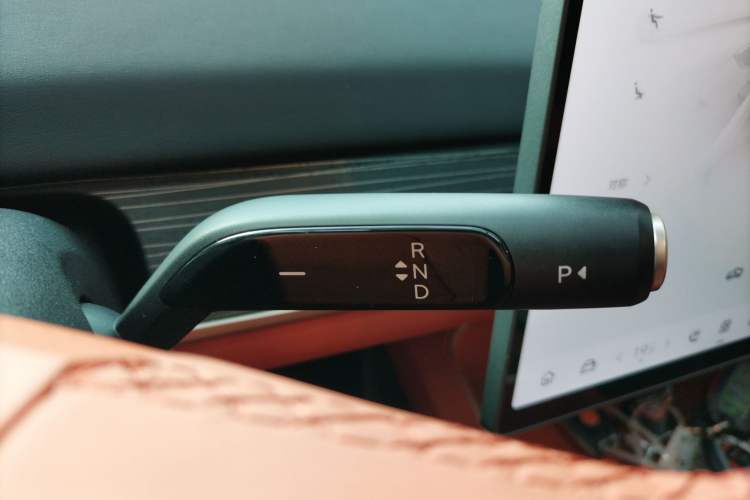 Used ONVO L60 2024 60 kWh Rear-Drive Version
