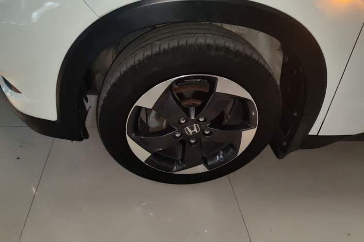 Used Honda Vezel 2017 1.8L CVT Front-Wheel Drive Pioneer Edition
