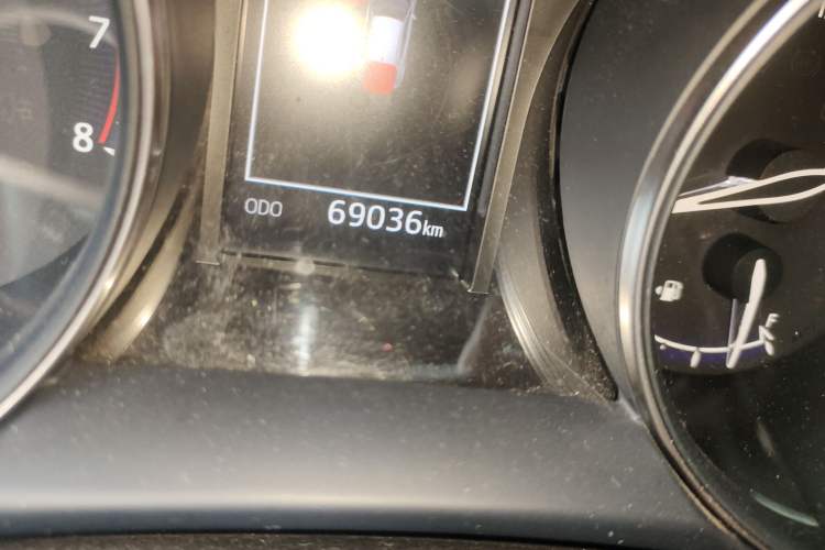 Used Toyota IZOA 2018 2.0L Yichi Version China VI Standard Odometer Close Up