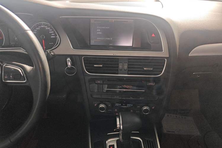 Used Audi A4 2014 40 TFSI allroad quattro plus version Audio And AC Panel