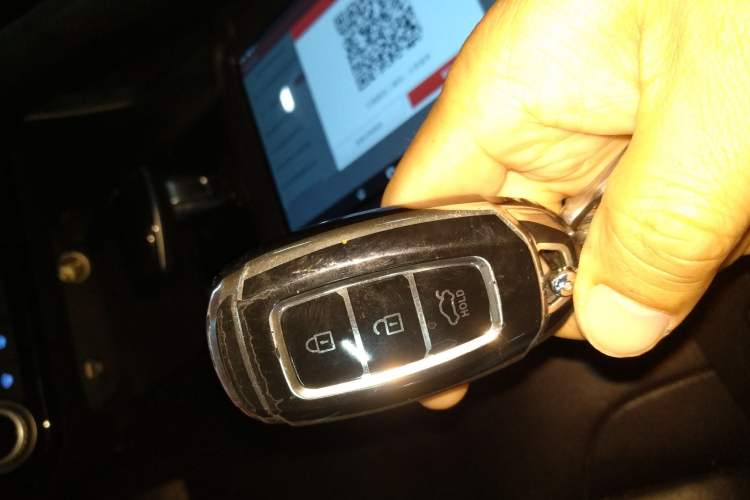 Used Hyundai Elantra 2021 1.5L CVT GLX Elite Edition Interior 1