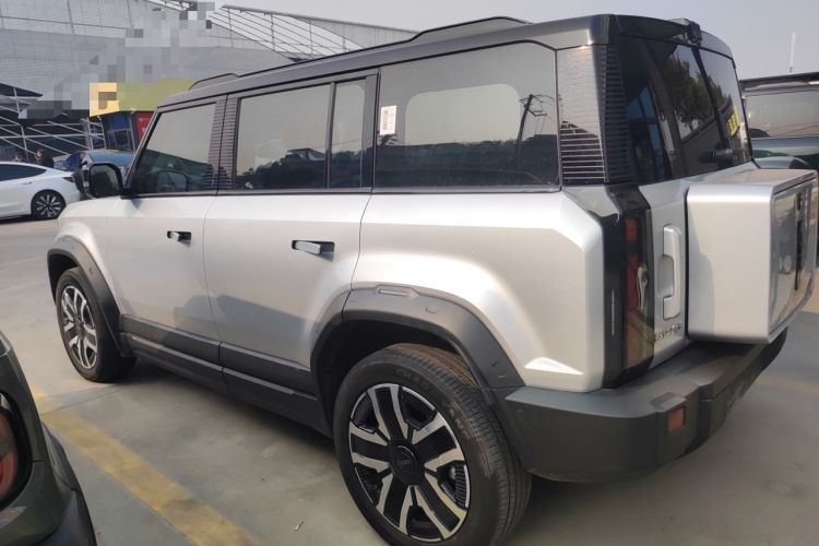 Used iCAR 03 2024 472km Four-Wheel Drive Long-Range Intelligent Advanced Version
