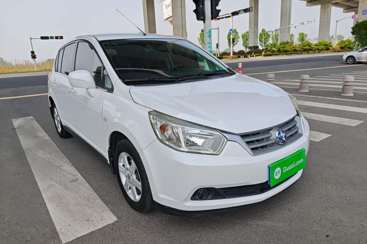 Used Venucia R50 2013 1.6L Manual Fashion Edition Exterior 1