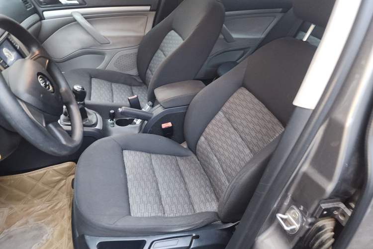 Used Skoda Octavia 2014 1.6L Manual Yijie Edition