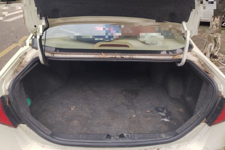 Used BYD G6 2013 1.5TI Manual Luxury Model