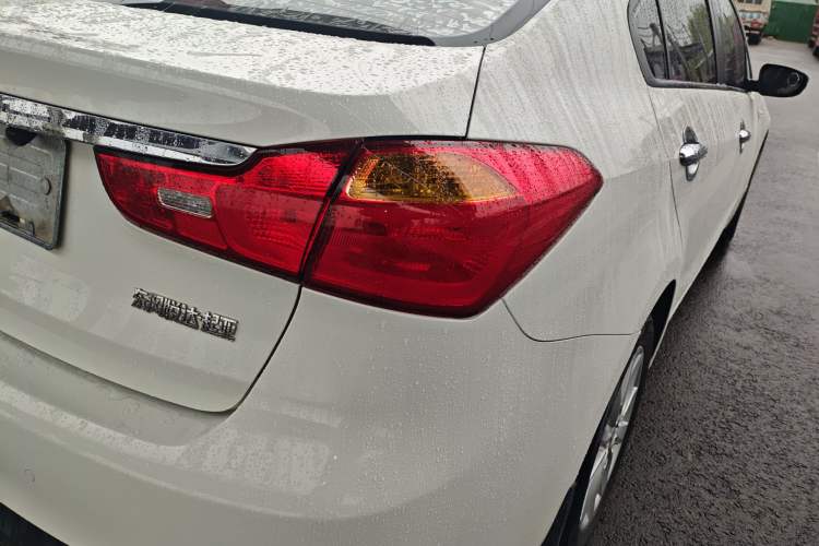 Used Kia K3 2015 1.6L Automatic GL Exterior 3