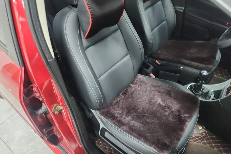 Used Peugeot 307 2013 Hatchback 1.6L Manual Comfort Edition