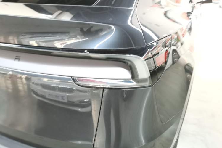 Used Tesla Model Y 2025 Rear-Wheel-Drive Version
