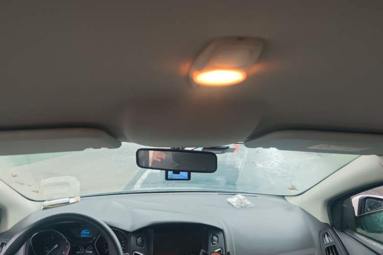 Used Ford Focus 2018 Hatchback Classic 1.6L Manual Comfort Plus SmartDrive Edition Headliner