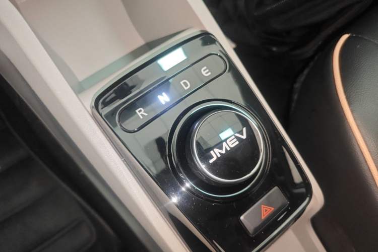 Used JMEV Ezi EV3 2024 Edition Youth Version 330KM Comfort Model
