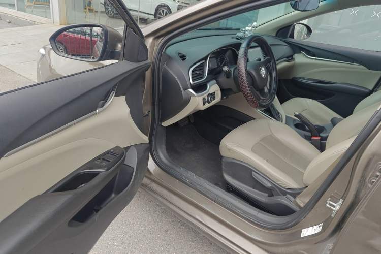 Used Buick GT 2016 15N Automatic Elite Edition
