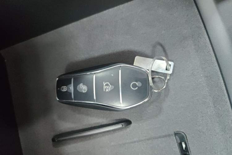 Used BYD Song L EV 2025 Intelligent Driving Version 550 km Excellence Edition