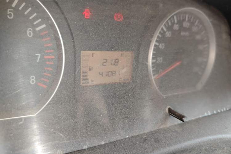 Used FORTHING Lingzhi 2012 Commercial Version 1.6L Base Model
