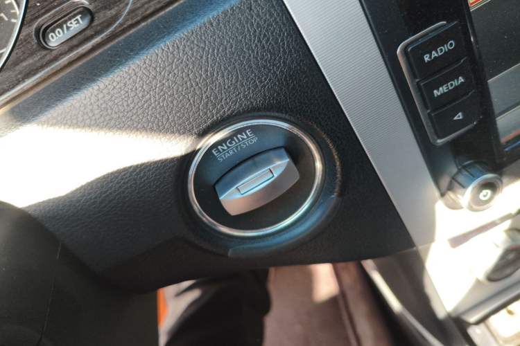 Used Volkswagen Magotan 2012 Facelift 2.0 TSI Prestige Model Vehicle Key