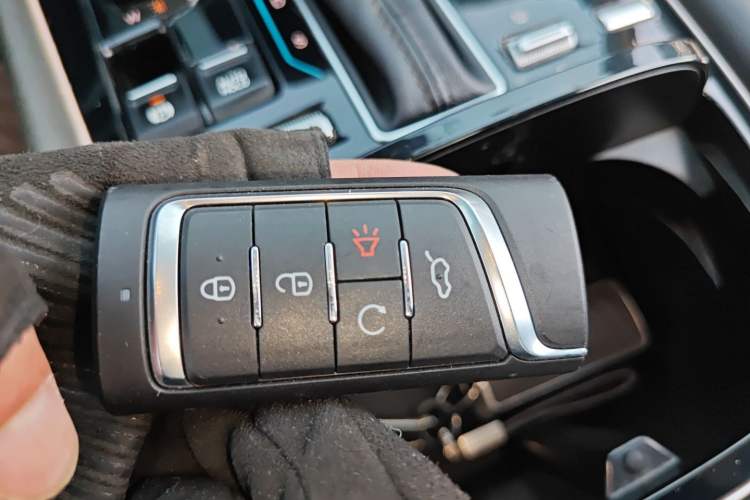 Used GAC Trumpchi GS5 2019 270T Automatic Luxury Edition Vehicle Key