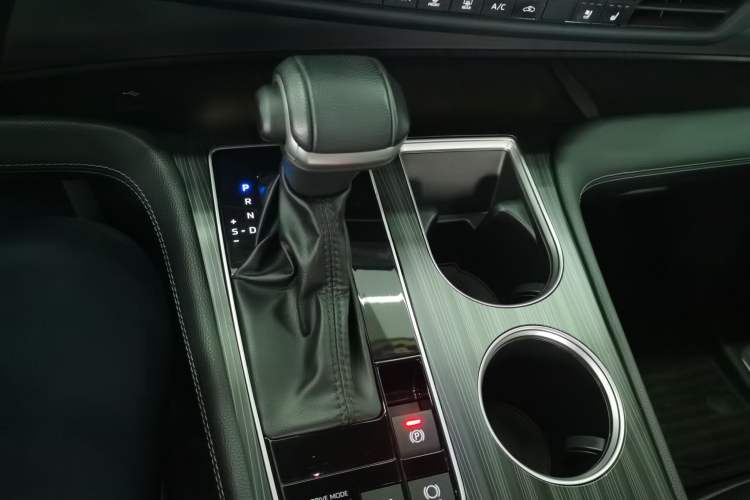 Used Toyota SIENNA 2023 2.5L Hybrid Comfort Edition
