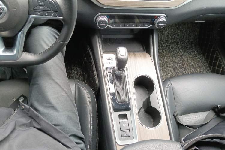 Used Nissan Teana 2021 2.0L XL Comfort Edition Gear Lever