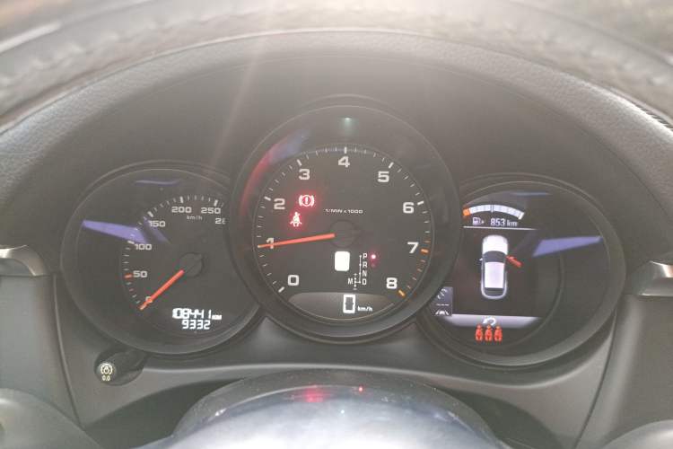 Used Porsche Macan 2018 Macan 2.0T Instrument Cluster