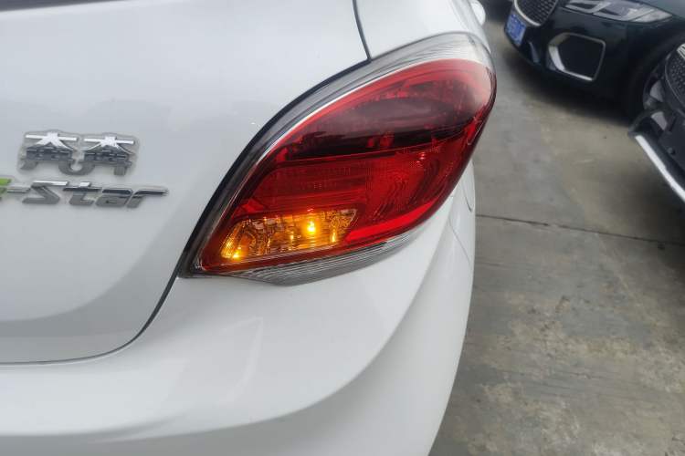 Used CHANGAN OSHAN Benni E-Star 2021 National Edition XinYi Edition Lithium Iron Phosphate (31.86 kWh)
