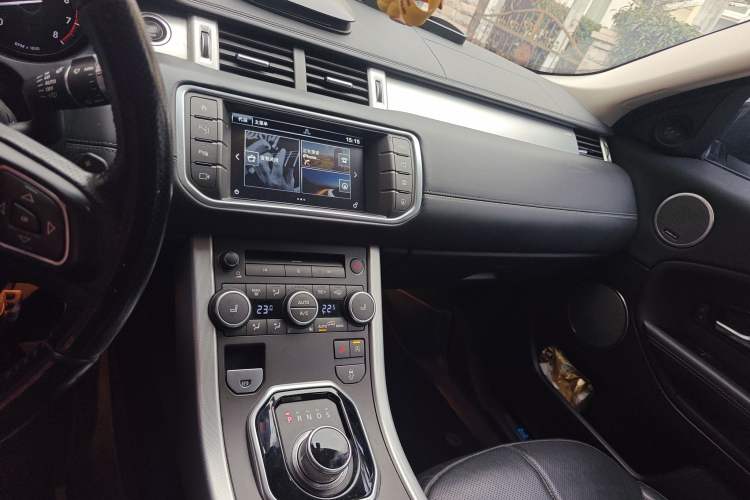 Used Land Rover Range Rover Evoque 2016 2.0T HSE DYNAMIC All-Wheel Drive Edition