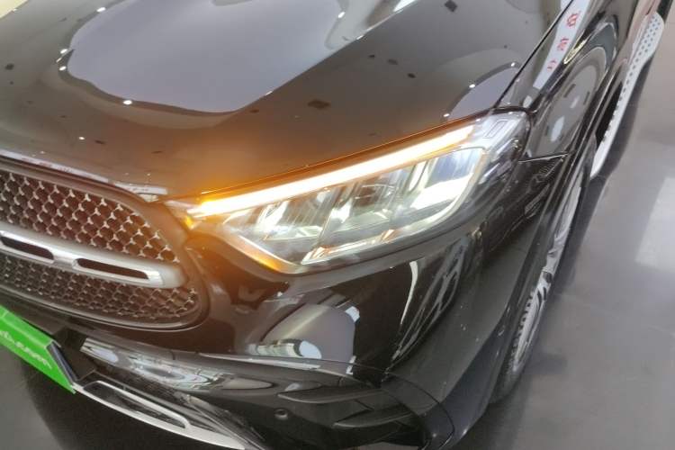 Used Mercedes-Benz GLC 2023 Refreshed GLC 300 L 4MATIC Dynamic Edition 5 Seats Left Front Headlight