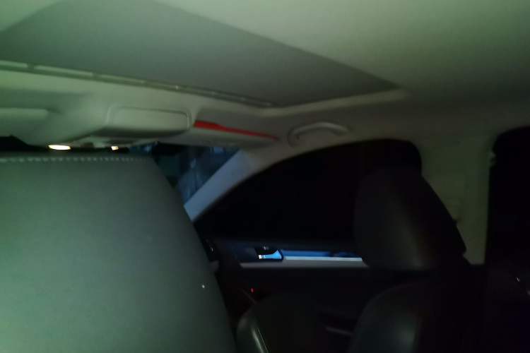 Used Volkswagen Sagitar 2015 230TSI Manual Comfort Version