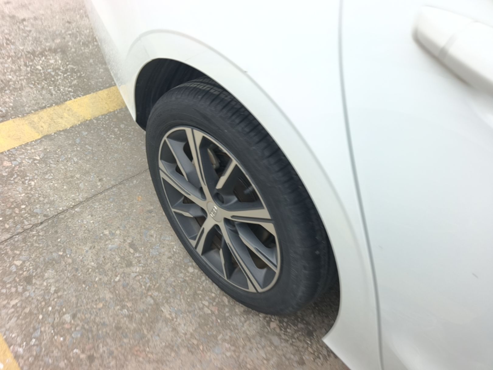 Geely Auto Emgrand 2022 4th Generation 1.5L CVT Luxury Model - Premium — снимка 11