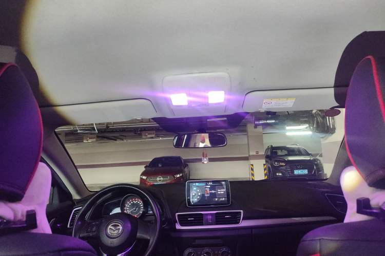 Used Mazda 3 Axela 2016 Sedan 1.5L Manual Comfort Model