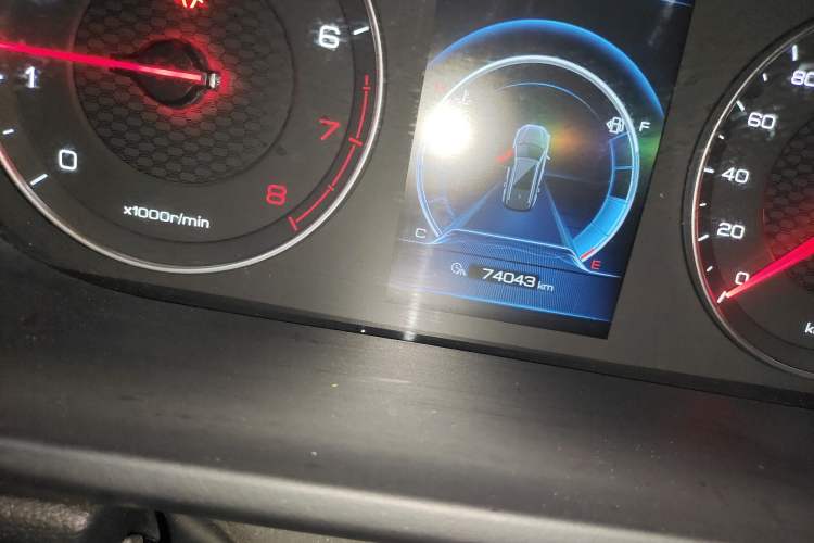 Used BYD Tang 2018 2.0T Automatic Smart Connect Prestige 7-Seater China V Standard Odometer Close Up