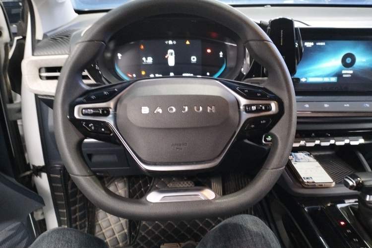 Used Baojun RM-5 2019 1.5T CVT 24-Hour Online Luxury Version 6 Seats