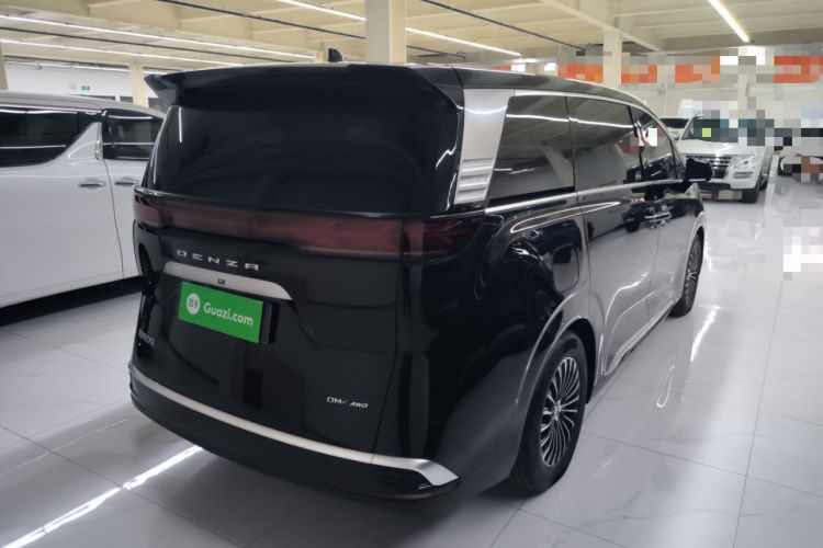 Used Denza D9 2024 DM-i 980 Four-Wheel Drive Prestige Model
