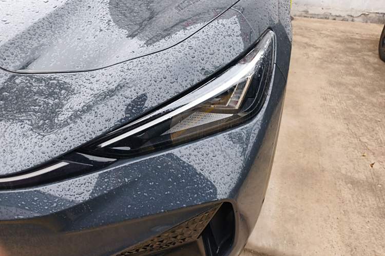 Used Volkswagen ID.UNYX 2024 Revised Pro Long-Range Version Left Front Headlight