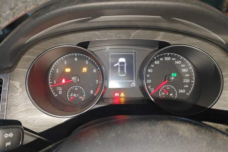 Used Volkswagen Golf Sportsvan 2016 230TSI Automatic Luxury Version