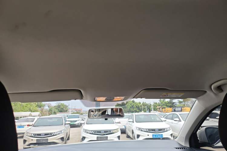 Used Jetta VS5 2023 280TSI Automatic Trend Edition Headliner