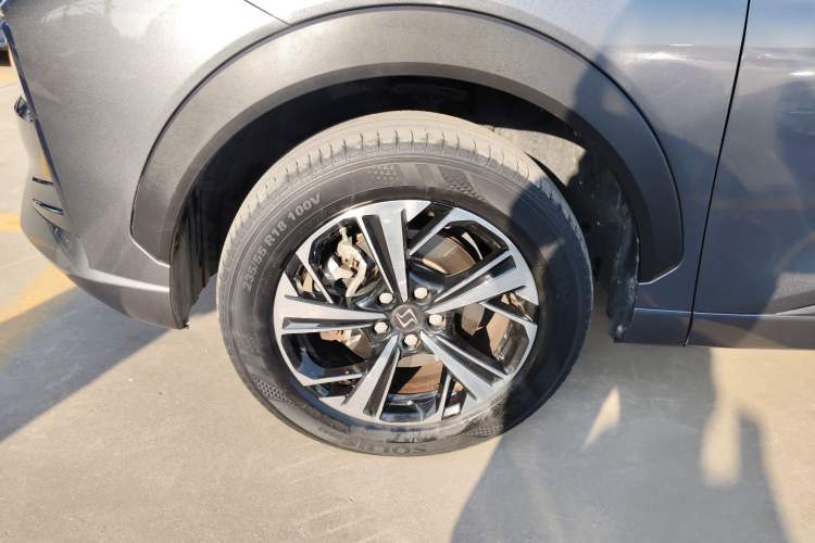 Used SOL QX 2021 300T DCT Prestige Smart Connectivity Version
