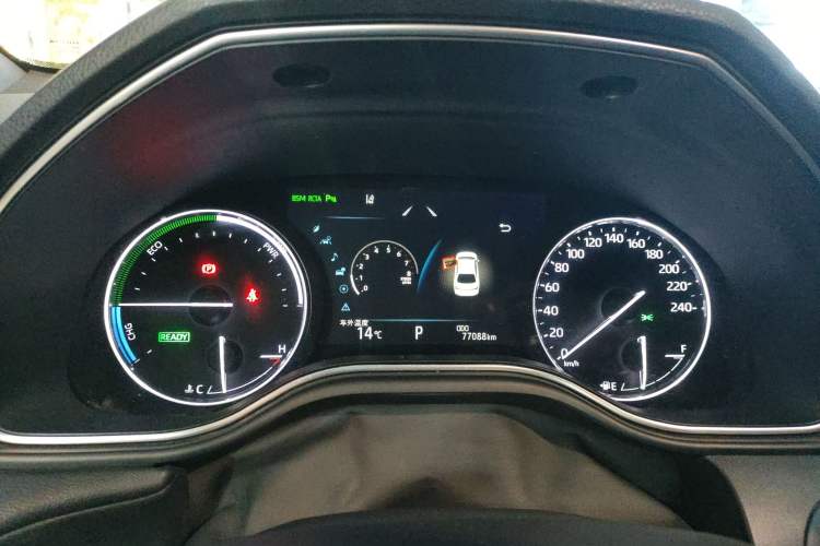 Used Toyota Avalon 2019 Dual-Engine 2.5L XLE Prestige Version China VI Standard