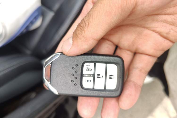 Used Honda Odyssey 2015 Updated Version 2.4L Smart Edition