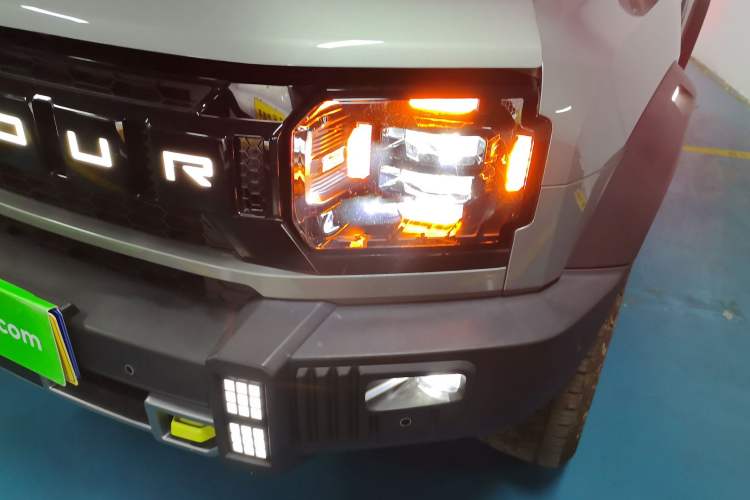 Used JETOUR Traveler 2023 2.0T All-Wheel Drive CrossPRO+