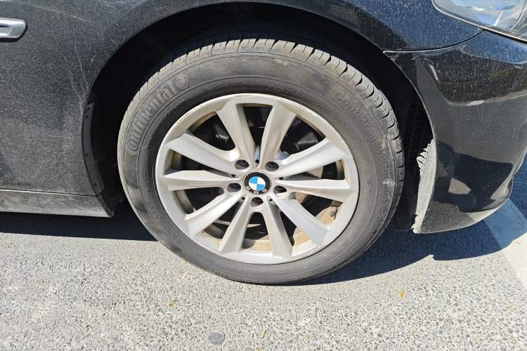 Used BMW 5 Series 2013 520Li Elegant Edition
