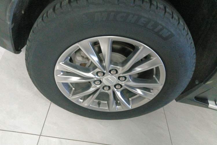 Used Cadillac XT5 2020 28T Luxury Version